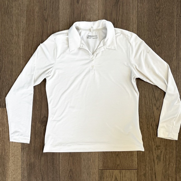 Nike Tops - Womens Nike golf shirt